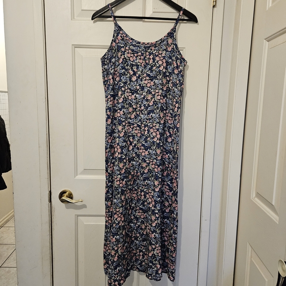 JM Collection Floral Patterned Dress - Picture 3 of 7